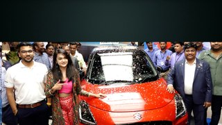 Bigg Boss Sri Satya Unveils New Epic Swift Car In Kalyan Motor LB Nagar Branch..| FilmiBeat Telugu