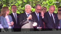 Mattarella alla Race for the Cure, riceve il pettorale n.1