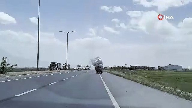 Yürekleri ağızlara getirdi! Trafiktekilerin canını hiçe saydı