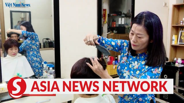 Vietnam News | Chop chop, snip snip the old-fashioned way!