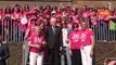 Il presidente Mattarella alla partenza della «Race for the Cure». Cori, strette di mano, la foto con le «donne in rosa»