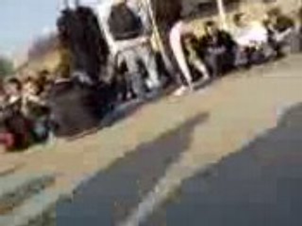 Blocus d'un carrefour par les élèves du lycée Fourier