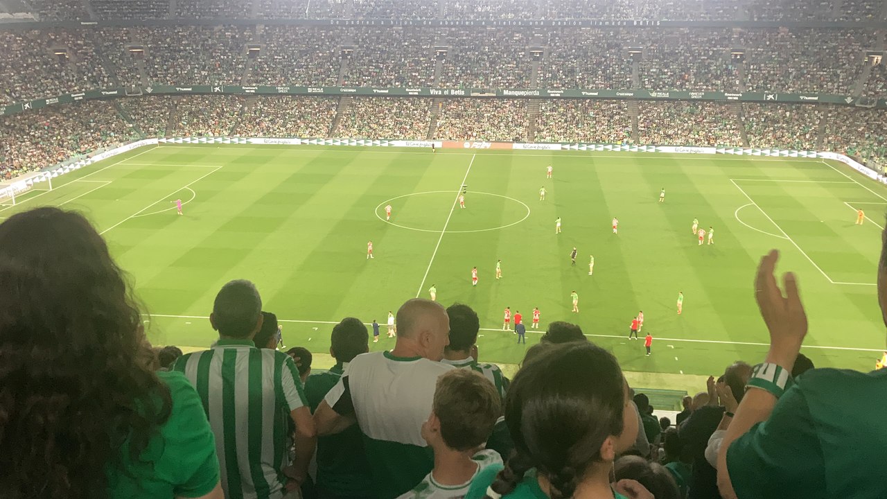 Ovación a Ayoze