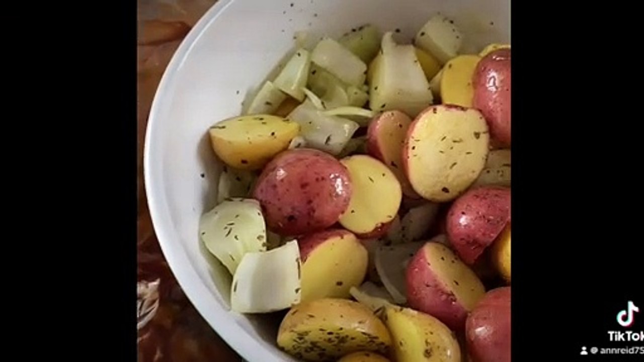 Dad’s bbq chicken and roasted potatoes