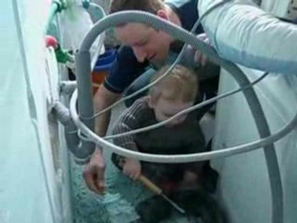 Nathan travaille avec Papa