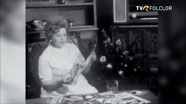 Victoria Darvai in cadrul emisiunii „Tezaur folcloric” (arhiva TVR)