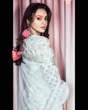 Indian Actress Prity Zinta Looks so Pretty...