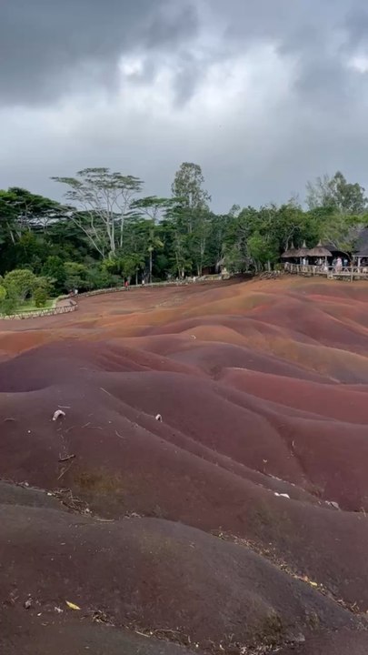 LES PLUS BELLES COULEURS du site de Chamarel à l’île Maurice