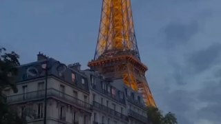 LA PLUS BELLE DAME de Paris : La Tour Eiffel