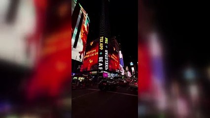 Göztepe şampiyonluğu New York Times Meydanı'nda kutlandı!