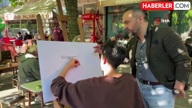 Artvin'de üniversite öğrencileri sanatı halkla buluşturuyor