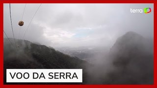 Veja como é descer a tirolesa Voo da Serra, que liga São Bernardo do Campo a Cubatão em 60 segundos