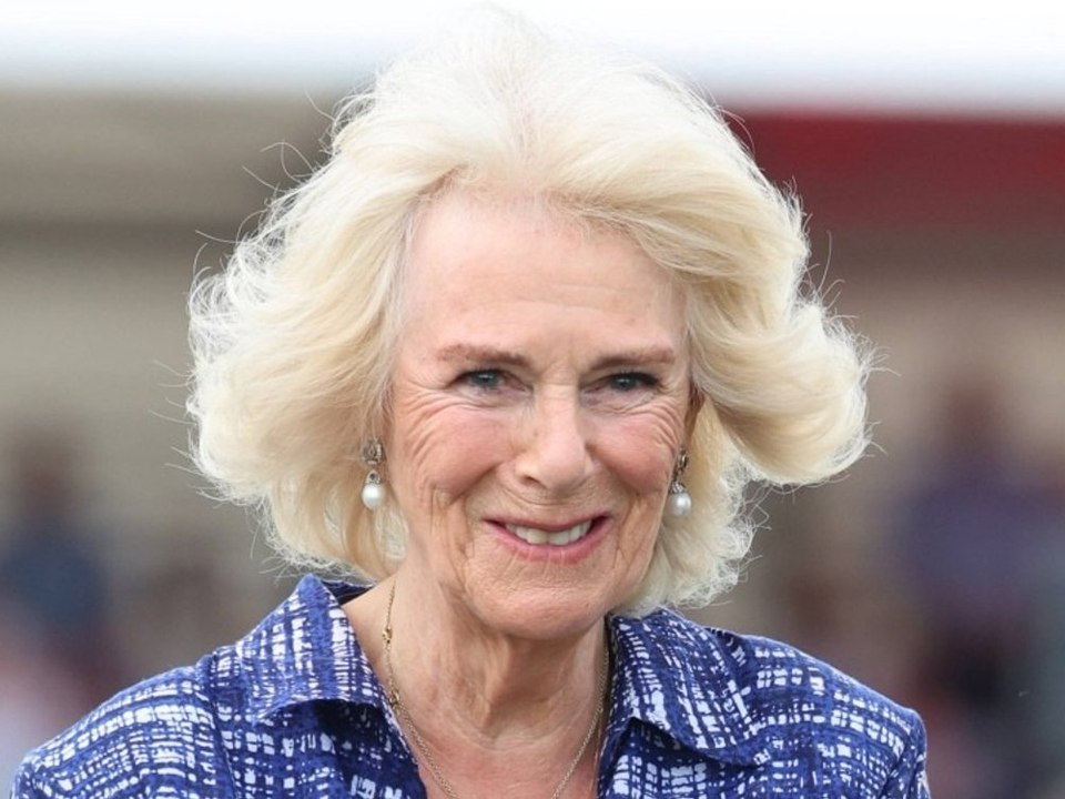 Ohne Charles bei Reitturnier: Camilla erhält kuschliges Geschenk