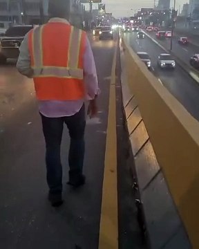 Imágenes del paso a desnivel 27 con Tiradentes