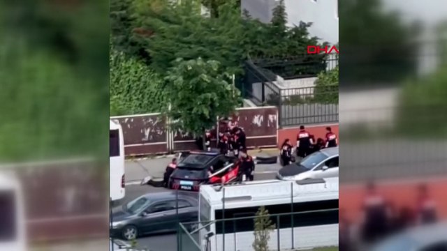 Küçükçekmece'de polis ile şüpheliler arasında arbede: 4 gözaltı