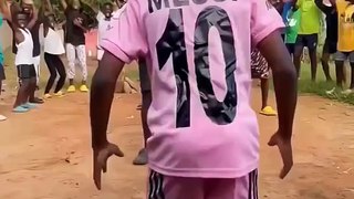 Afrikalı Messi hayranları bu videoyla sosyal medyayı salladı