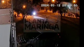 Câmera registra momento que homem é executado a tiros na frente da esposa