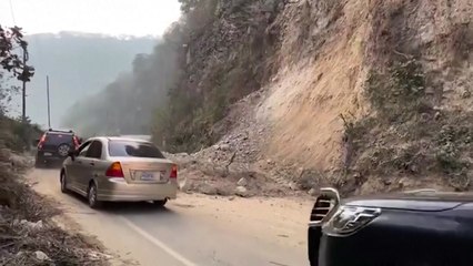 과테말라-멕시코 접경지 규모 6.4 강진...산사태·건물 붕괴 / YTN