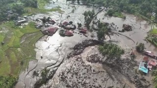 인도네시아 수마트라섬 홍수·산사태 사망 44명으로 늘어 / YTN