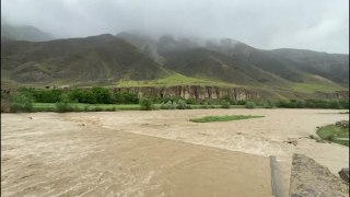 아프간 홍수로 300명 이상 숨져...비상사태 선포 / YTN