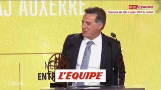 Christophe Pelissier rafle le trophée de meilleur entraîneur de Ligue 2 - Foot - Trophées UNFP