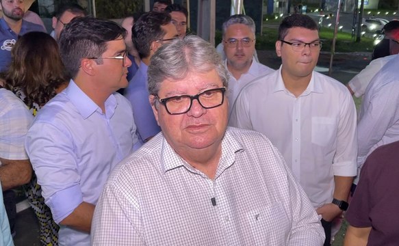 João Azevêdo assegura que PB-420, entre Cajazeiras e Cachoeira dos Índios, será restaurada com CBUQ