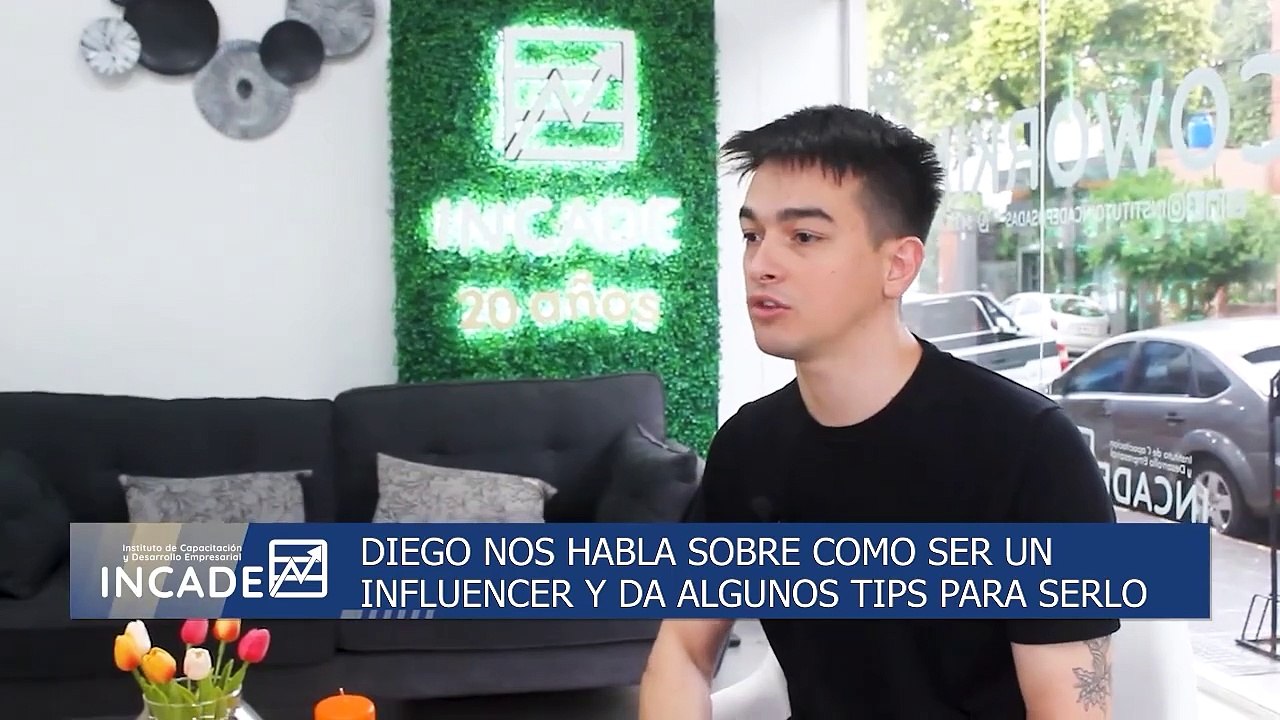 INCADE: Charlamos con Maria Bower sobre la firma entre la CCPIM y la Univ. Siglo 21; con Guillermo Chan, dueño de Anyway; y entrevista a Alonso Schwarz, economista.