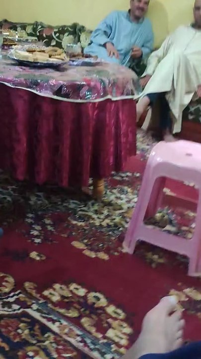 جلسة ممتعة مع  االفنان الامازيغي المغربي الحاج...