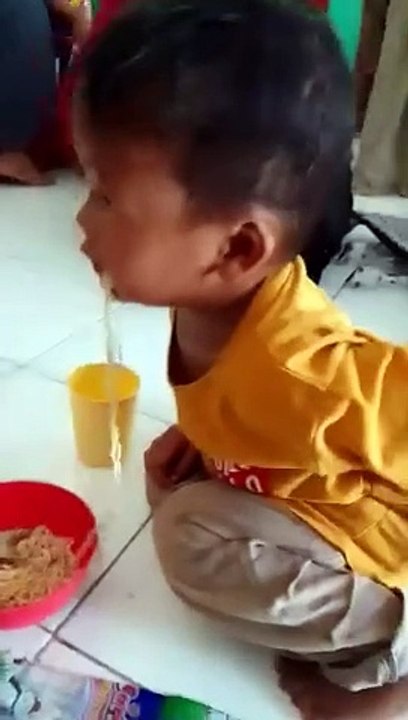 Makan mie