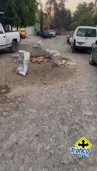 Download Video: Vecinos de la colonia Arenales Tapatíos de Zapopan denuncian un socavón que contiene agua sucia