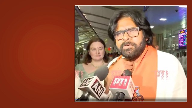 PM Narendra Modi కోసం భార్యతో వారణాసి చేరుకున్న Pawan Kalyan | Oneindia Telugu