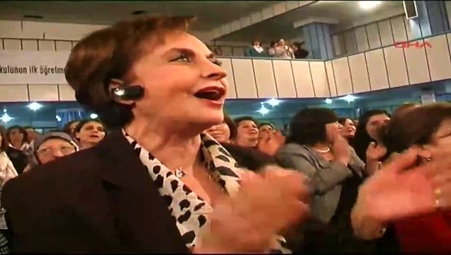 Tiyatro ve sinemanın usta isimlerinden Ayten Gökçer hayatını kaybetti