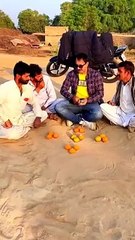 18_مالٹے_میں_سے_چار_کھا_لیے_باقی_18_بچنے_چاہیے#viralvideo_#facebookviralvideo_#village#comedy_#trening