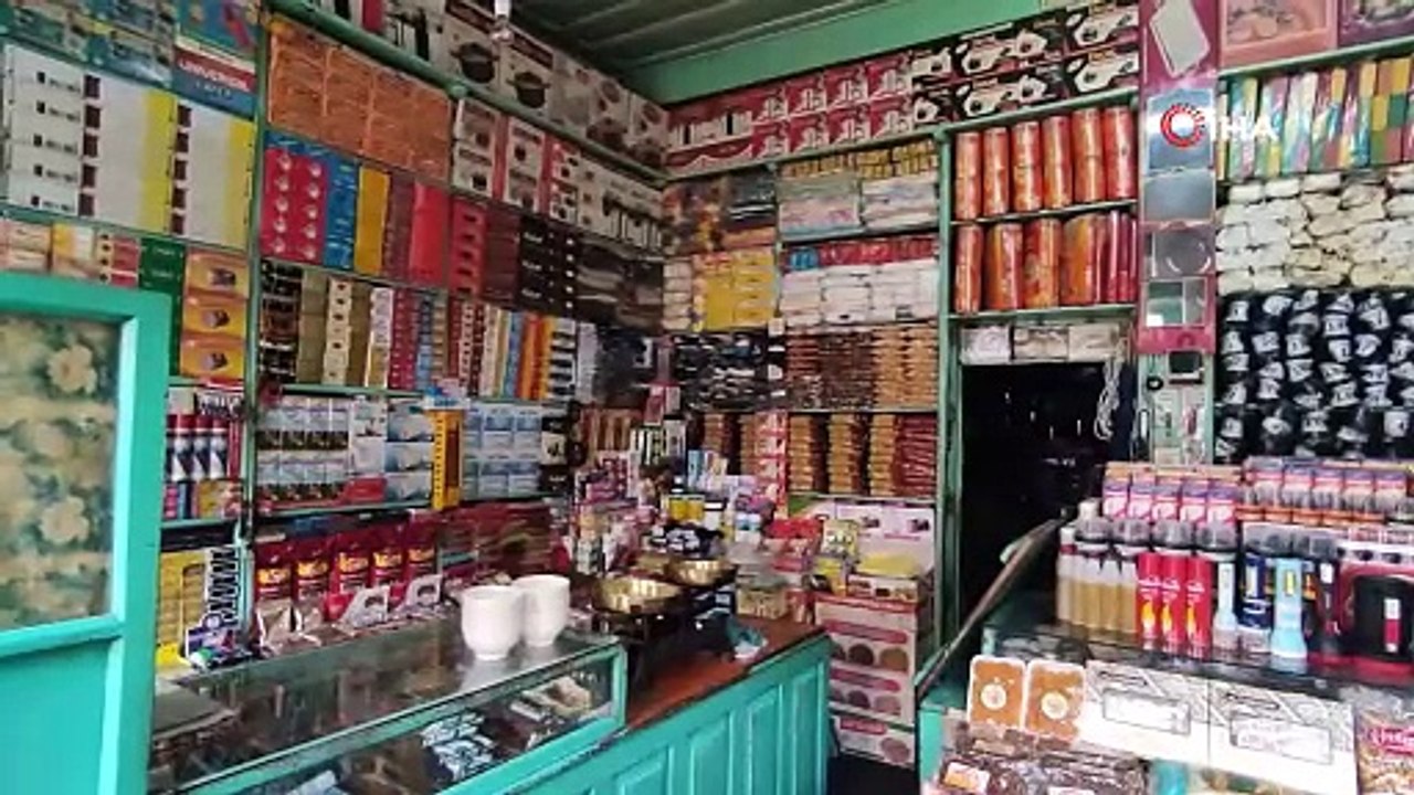 Bu bakkalın içine giren şaşıp kalıyor