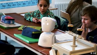 Robot avatar helps German student attend class