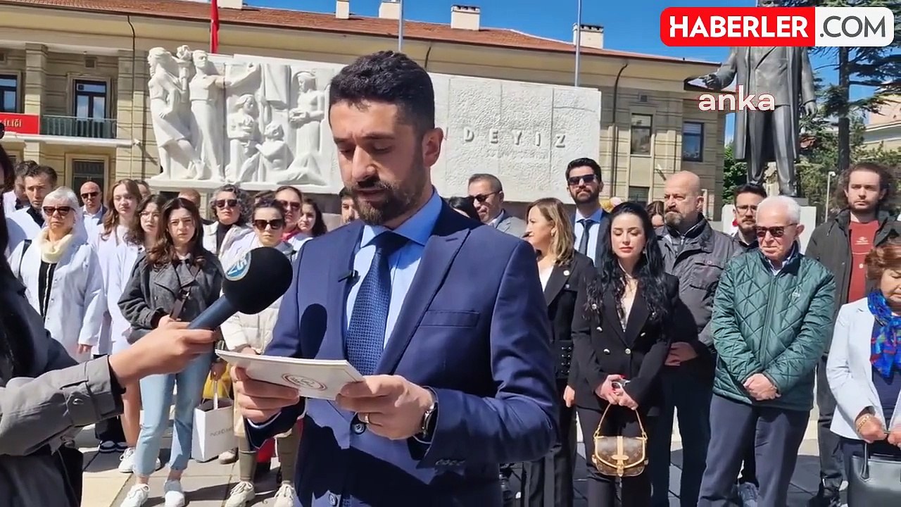 Eskişehir'de Eczacılar Odası Başkanı: Toplum sağlığını olumsuz etkileyecek tasarruf tedbirleri alınmamalıdır