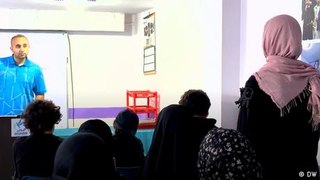 India: English classes bring hope to Afghans