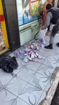 Mulheres são flagradas furtando em supermercado de Major Izidoro