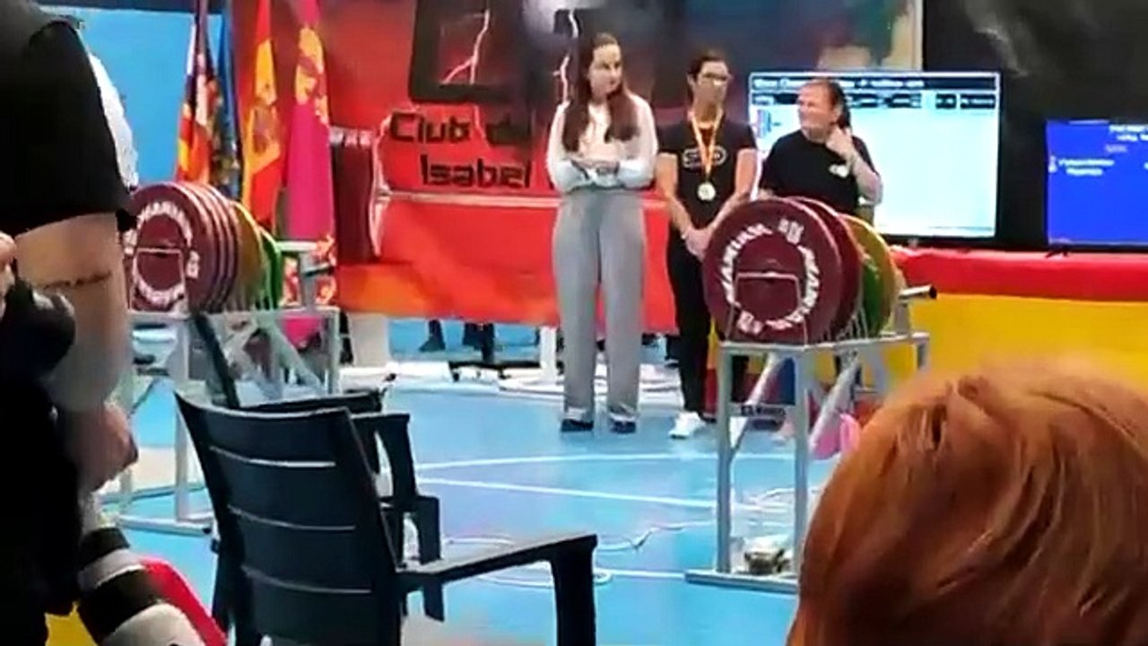 Miguelina, la abuela canaria powerlifting