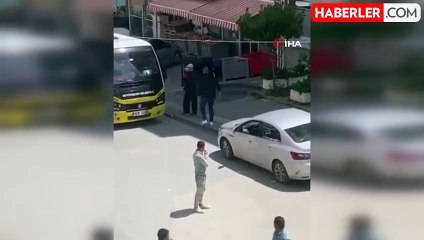 Bursa'da yol verme kavgası kamerada