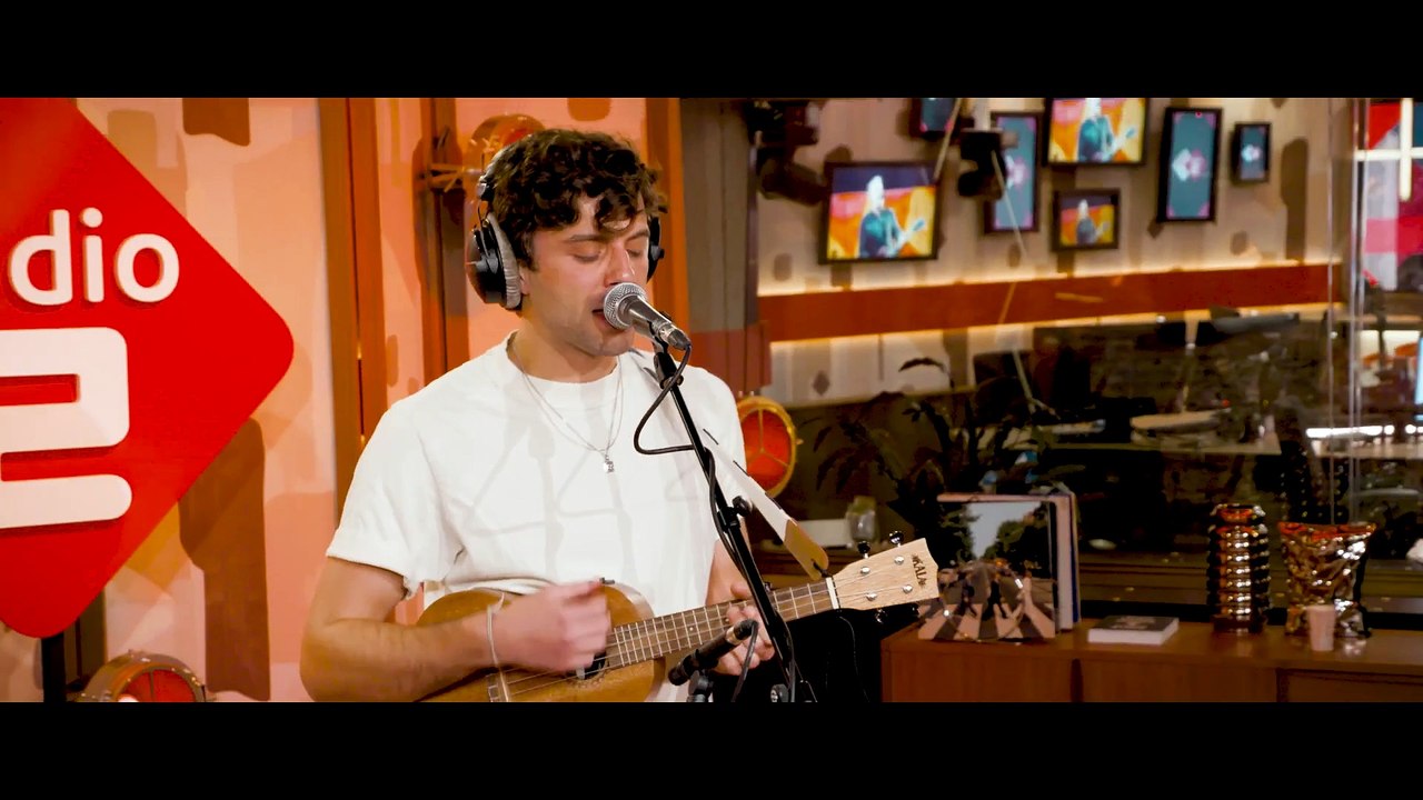 Mark Ambor chante "Good To Be"