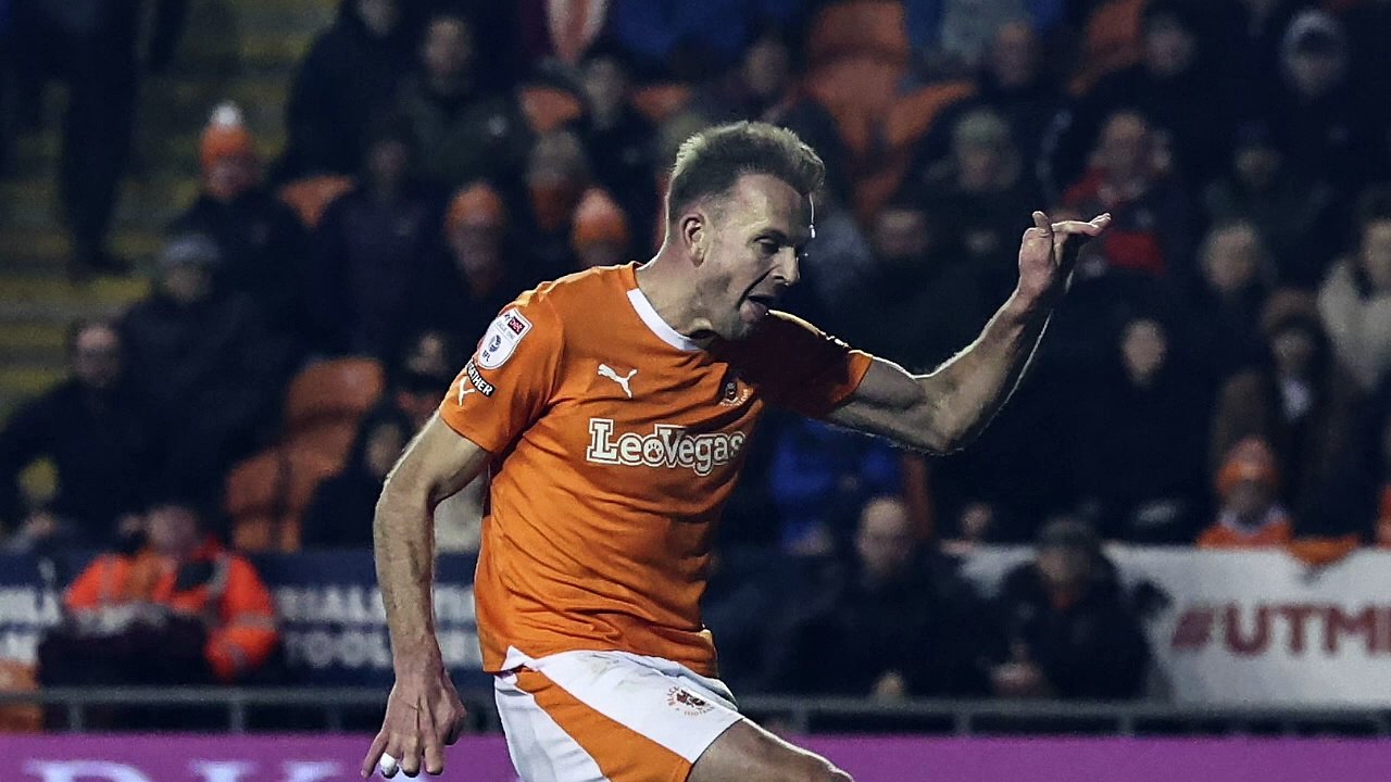 What makes ex-Blackpool loanee Jordan Rhodes special?