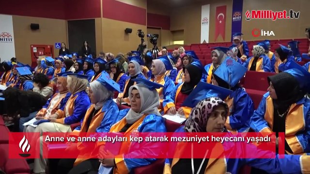 Anne ve anne adayları kep atarak mezuniyet heyecanı yaşadı