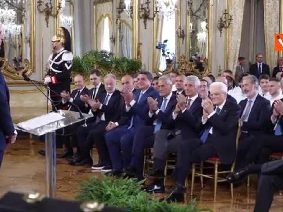 Mattarella riceve Juve e Atalanta, finaliste Coppa Italia, in dono le magliette con il suo nome
