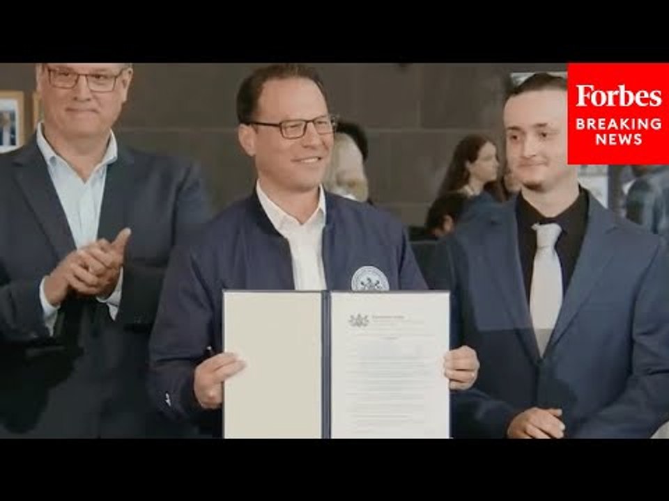 Gov. Josh Shapiro Signs Executive Order To Expand Public Service Career ...