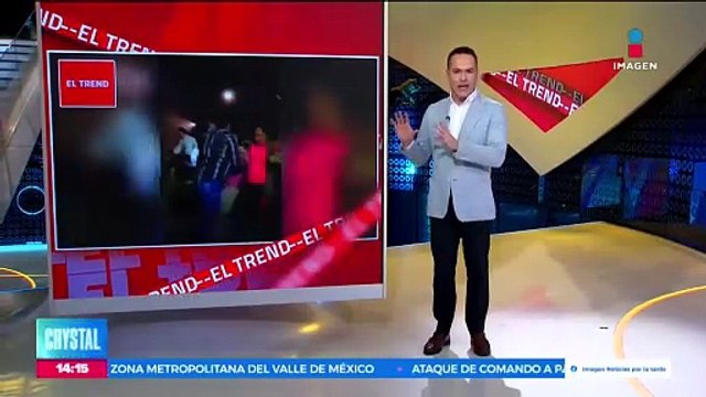 VIDEO: Enorme cruz cae sobre feligreses