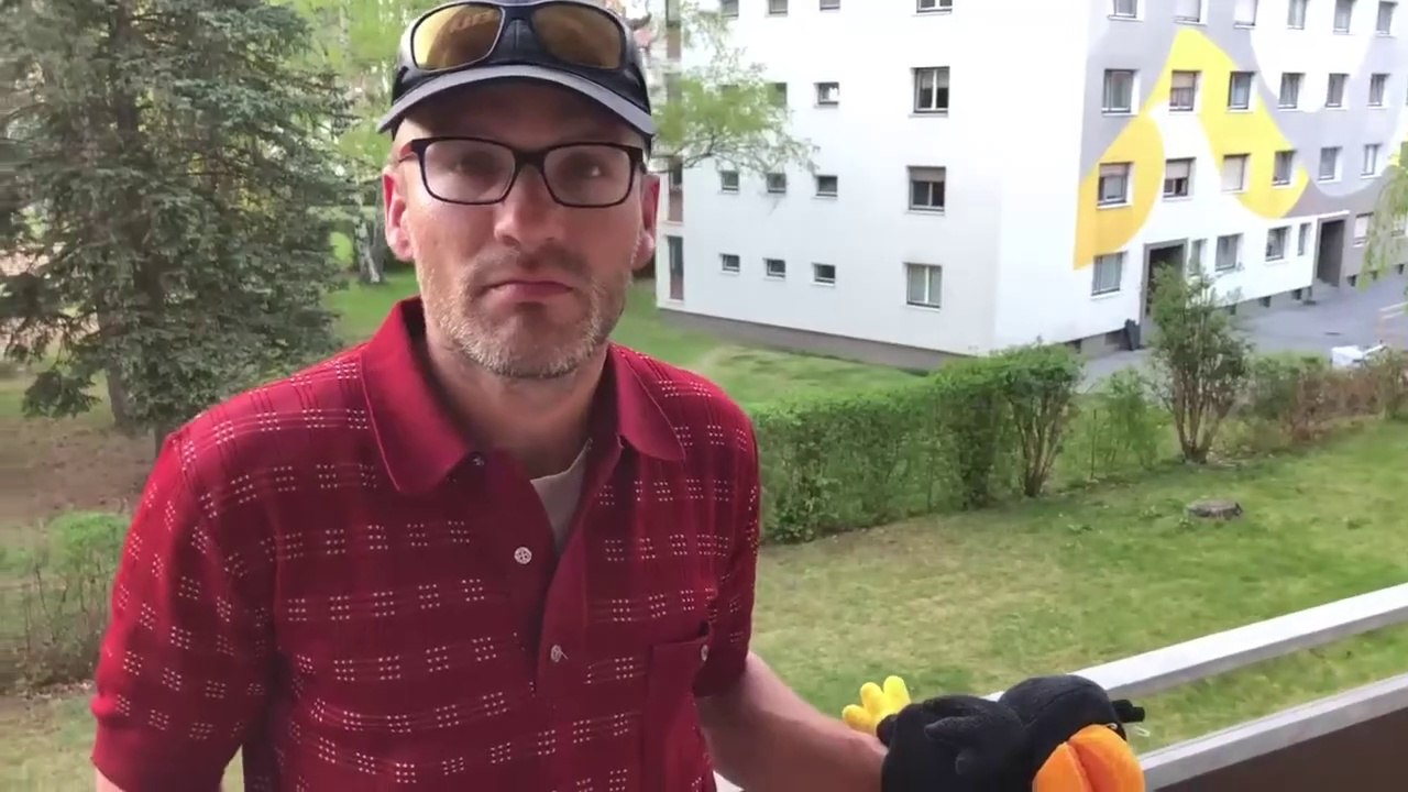 BauchrednerTommy mit Frecher Theo