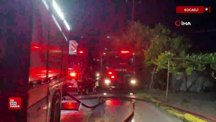 Kocaeli'de alkollü şahıs, annesiyle içinde bulunduğu evi yaktı