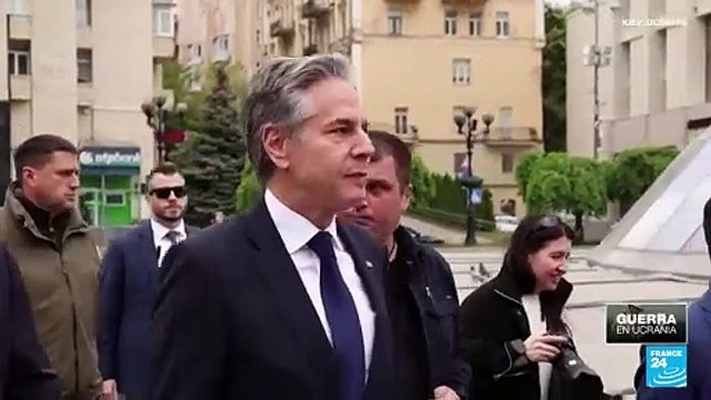 Antony Blinken visita Ucrania y promete más ayuda militar de Estados Unidos
