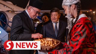PM arrives in Kyrgyz Republic